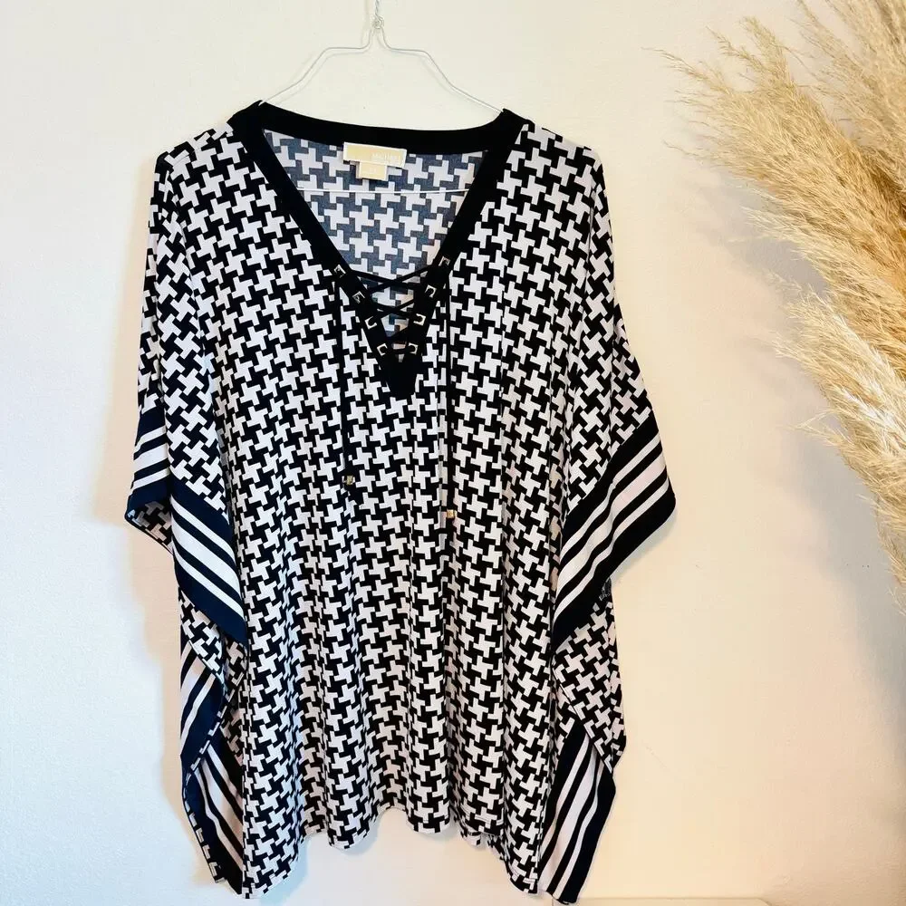 MICHAEL KORS Black White Lace Poncho Short Sleeve Tunic $145 Blouse Top Shirt 3X